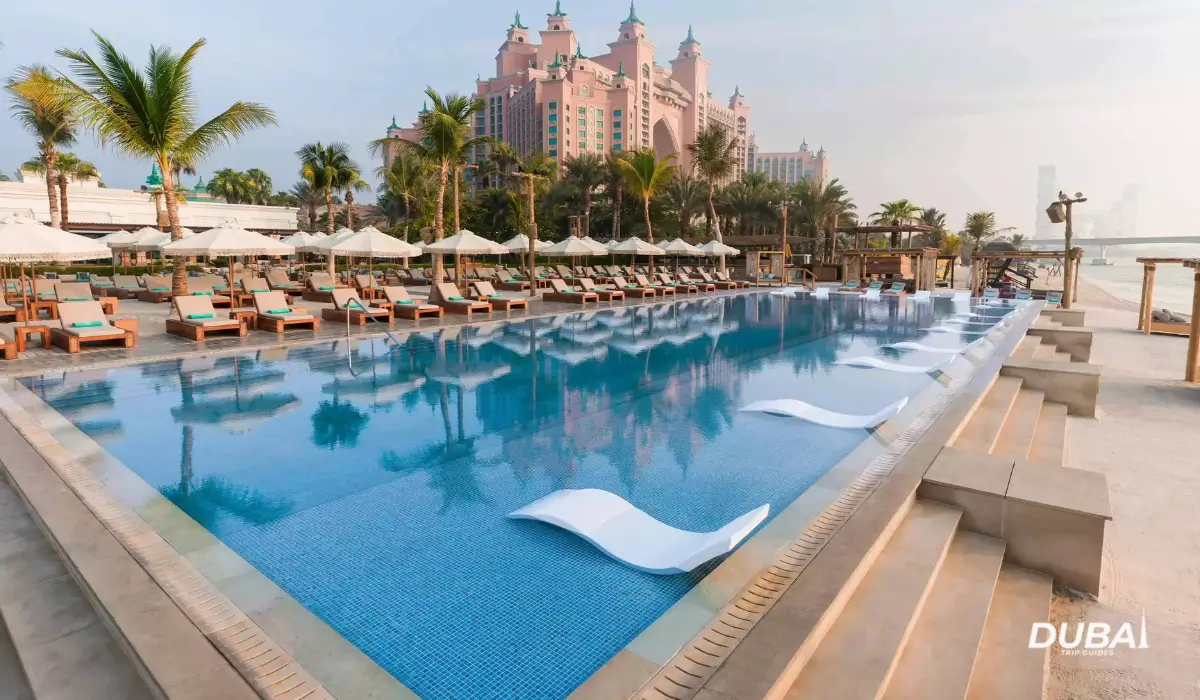 atlantis-the-palm-swimming-pool